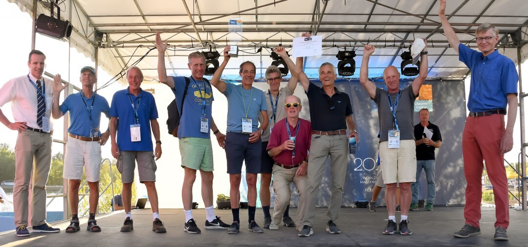 2022-09-huldiging-als-beste-vereniging-bij-world-masters-libourne