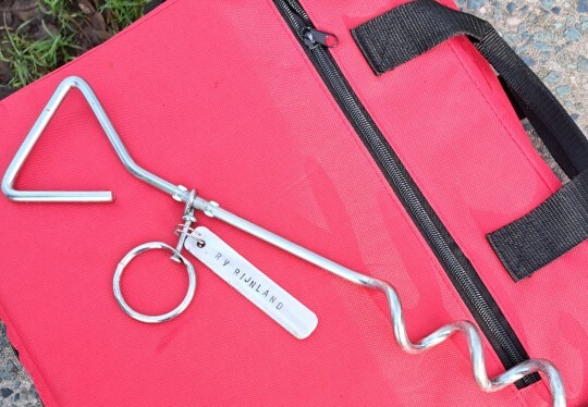 2025-12-23-nieuwe-stoelzitjes-en-geitenpennen-2