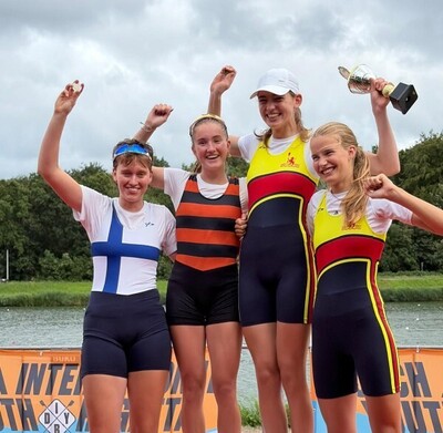2026-07-07-diyr-2026-clara-en-juliette-goed-voor-drie-blikken