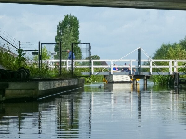 lage-fietsbrug-na-a4-bij-hoogmade